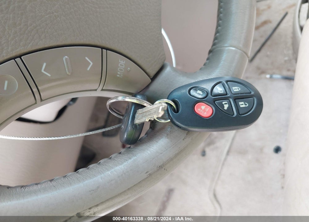 2008 TOYOTA SIENNA XLE VIN: 5TDZK22C38S185187
