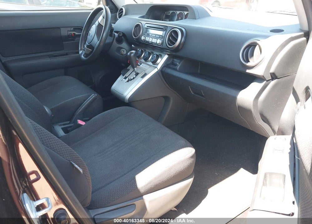 2009 SCION XB VIN: JTLKE50E891074927