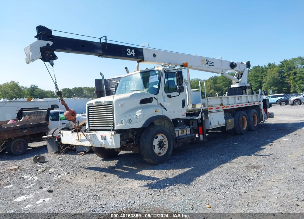 2012 FREIGHTLINER M2 106 HEAVY DUTY VIN: 1FVHC3BS7CHBU2465