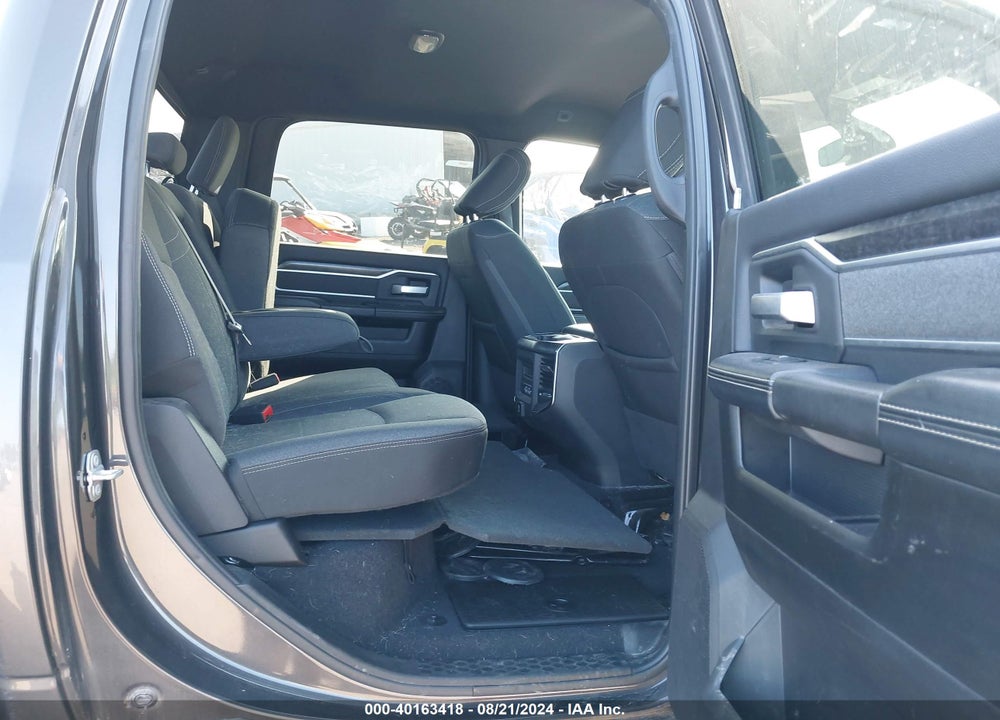 2019 RAM 2500 BIG HORN VIN: 3C6UR5DJ5KG550145