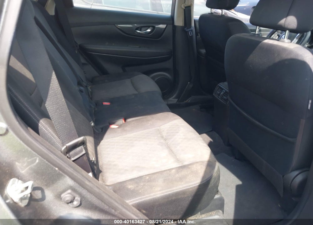 2018 NISSAN ROGUE S VIN: JN8AT2MV0JW301545