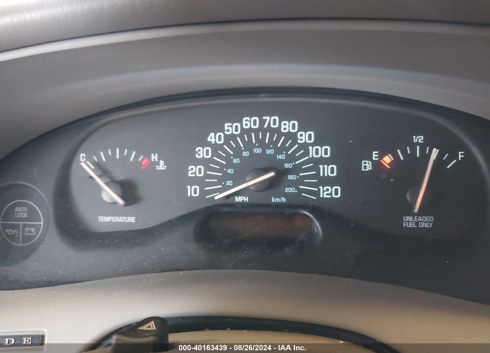 1998 BUICK CENTURY CUSTOM VIN: 2G4WS52MXW1444268