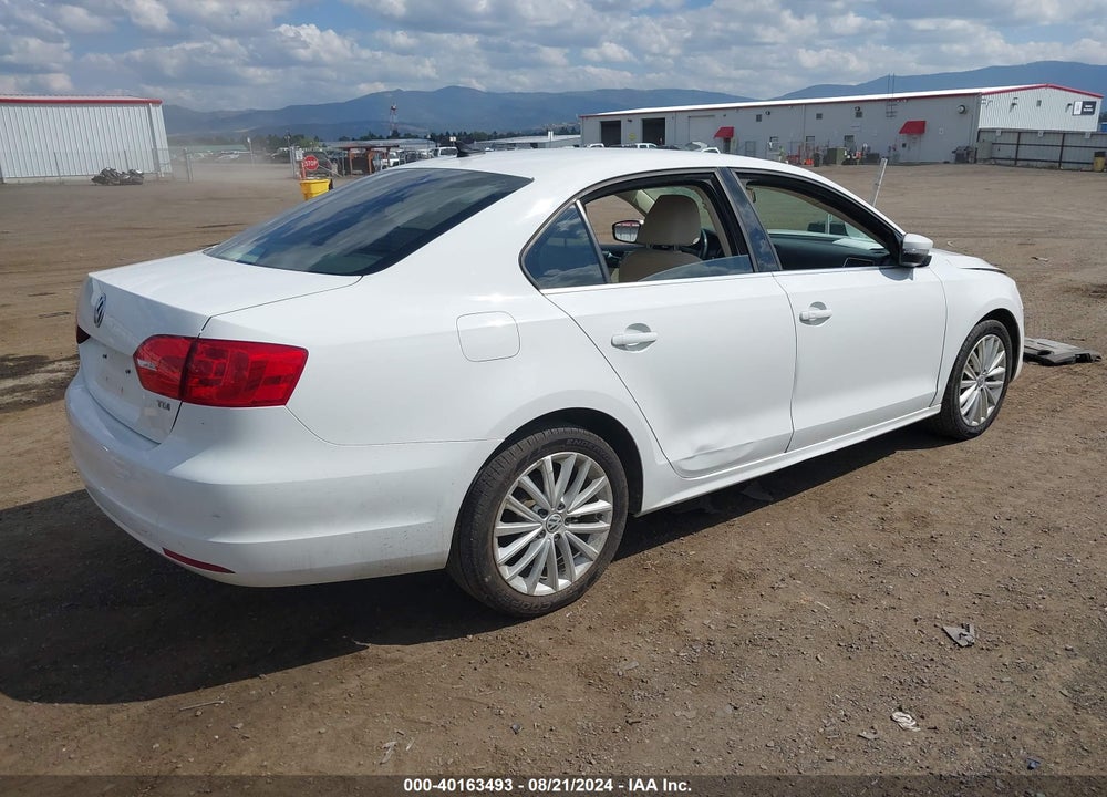 2013 VOLKSWAGEN JETTA 2.0L TDI VIN: 3VWLL7AJ9DM396479