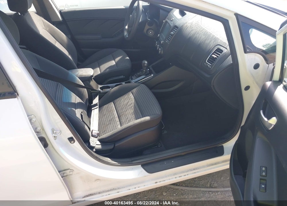 2018 KIA FORTE LX VIN: 3KPFL4A73JE245596