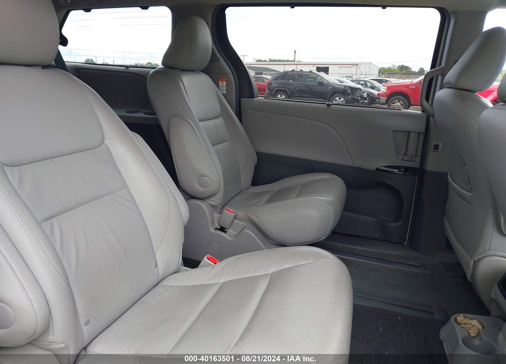 2016 TOYOTA SIENNA XLE 7 PASSENGER VIN: 5TDDK3DC6GS143396