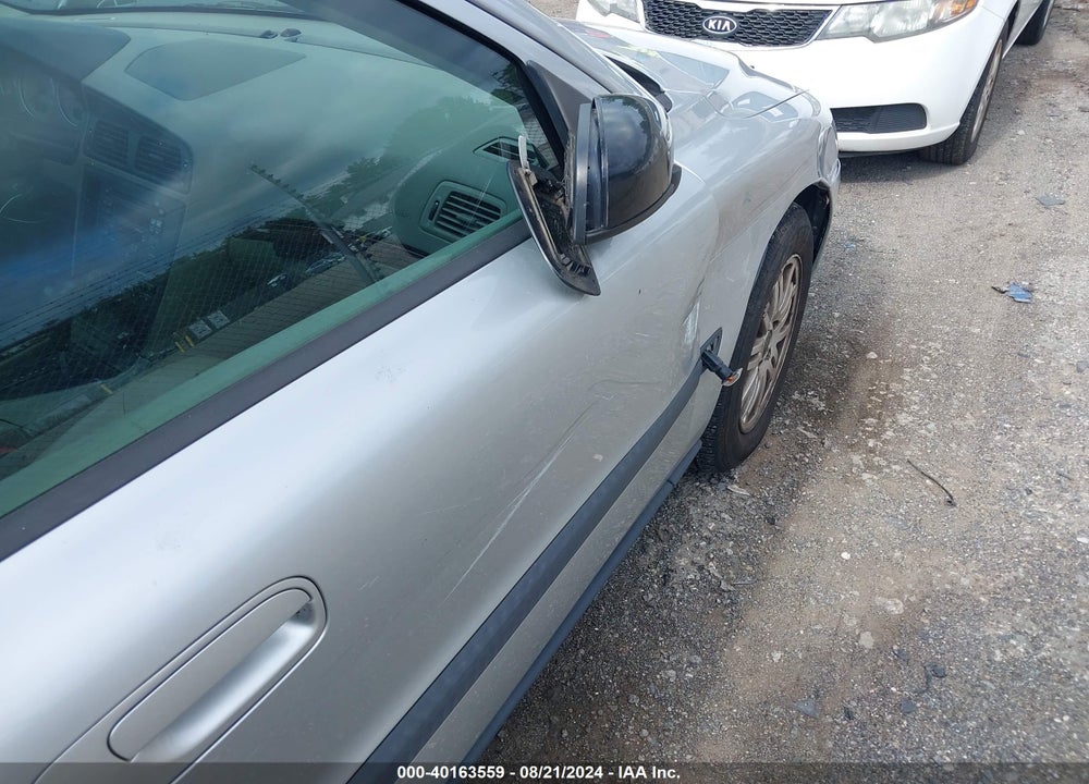 2004 VOLVO S60 2.4 VIN: YV1RS61T442379375
