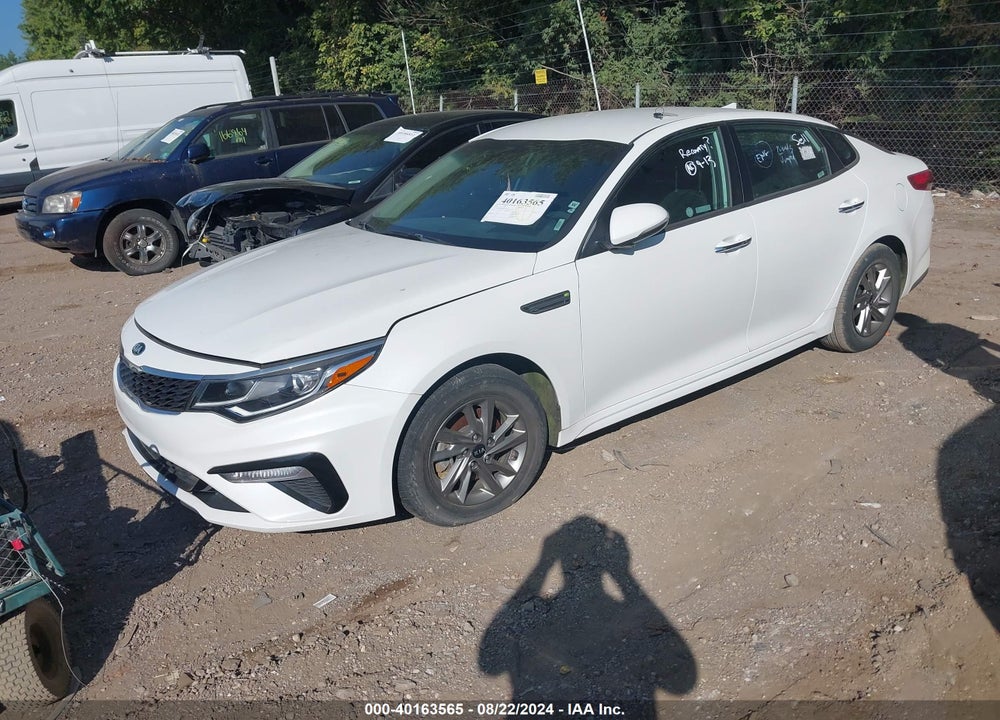 2019 KIA OPTIMA LX VIN: 5XXGT4L34KG317574