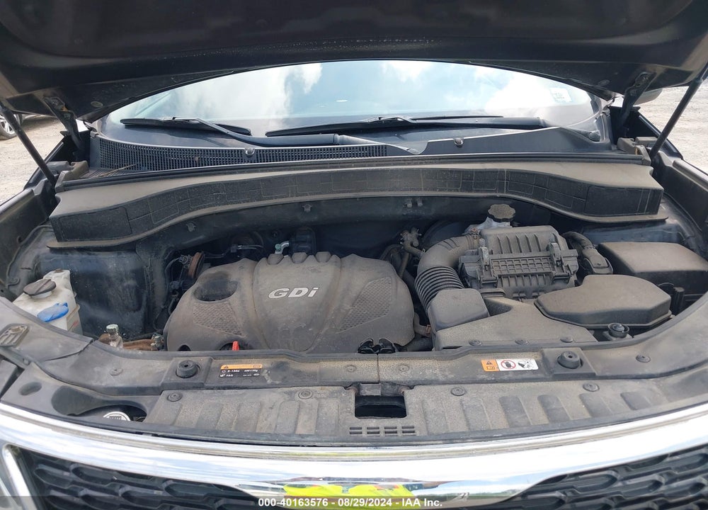 2015 KIA SORENTO LX VIN: 5XYKTCA60FG630317