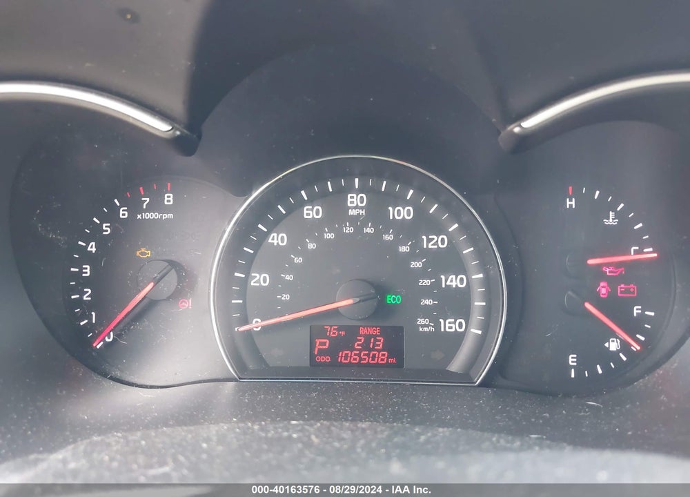 2015 KIA SORENTO LX VIN: 5XYKTCA60FG630317
