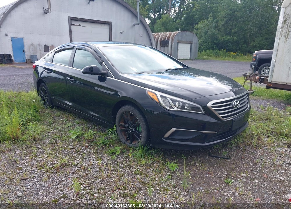 2016 HYUNDAI SONATA SE VIN: 5NPE24AF3GH307458