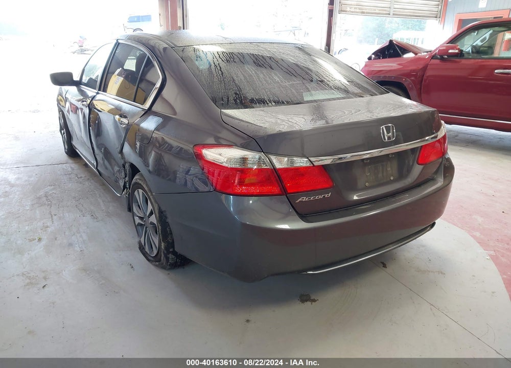 2015 HONDA ACCORD LX VIN: 1HGCR2F32FA007665