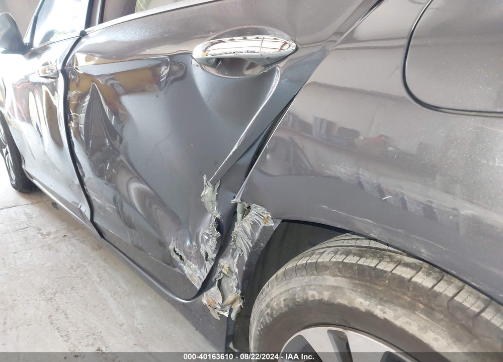 2015 HONDA ACCORD LX VIN: 1HGCR2F32FA007665
