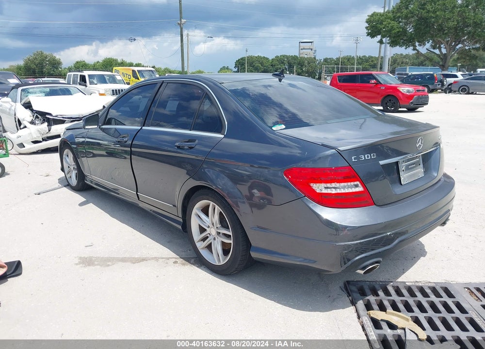 2014 MERCEDES-BENZ C 300 LUXURY 4MATIC/SPORT 4MATIC VIN: WDDGF8AB2EG181053