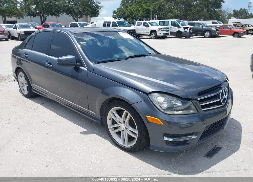 2014 MERCEDES-BENZ C 300 LUXURY 4MATIC/SPORT 4MATIC VIN: WDDGF8AB2EG181053
