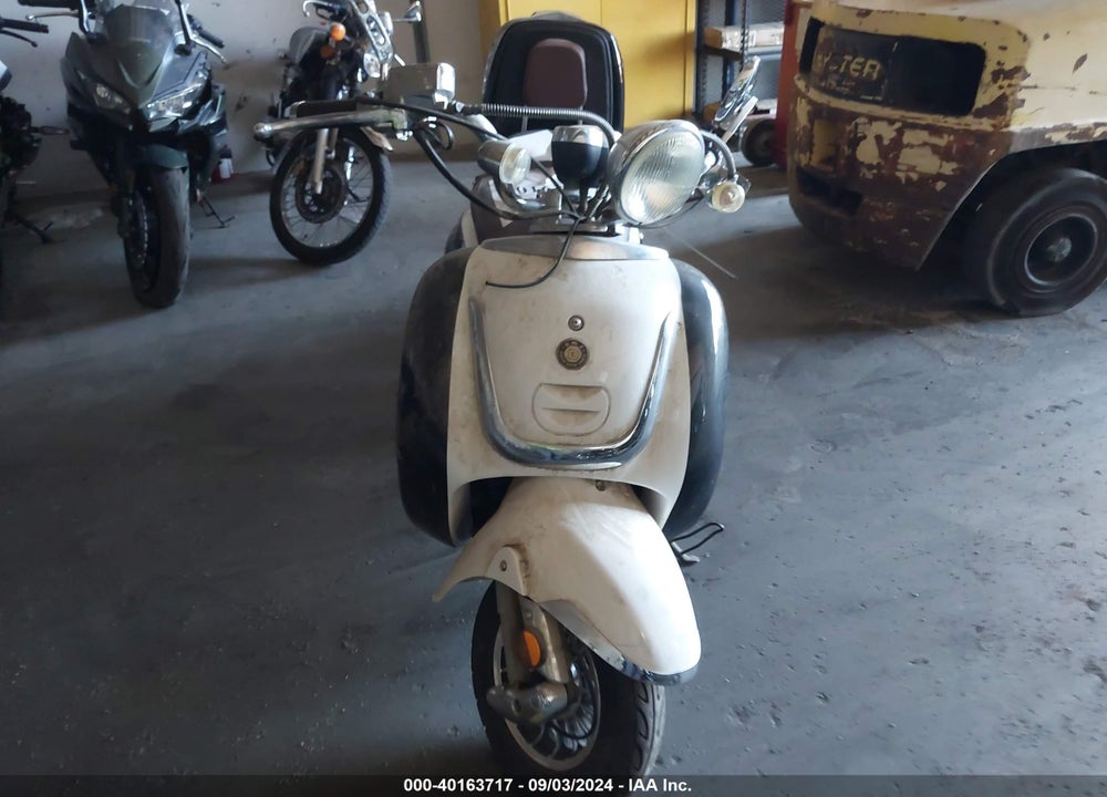 2015 SCOOTER ZNEN VIN: L5YTCKPA8F1114788