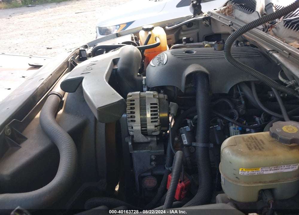 2002 CHEVROLET TAHOE LS VIN: 1GNEC13V02J233844