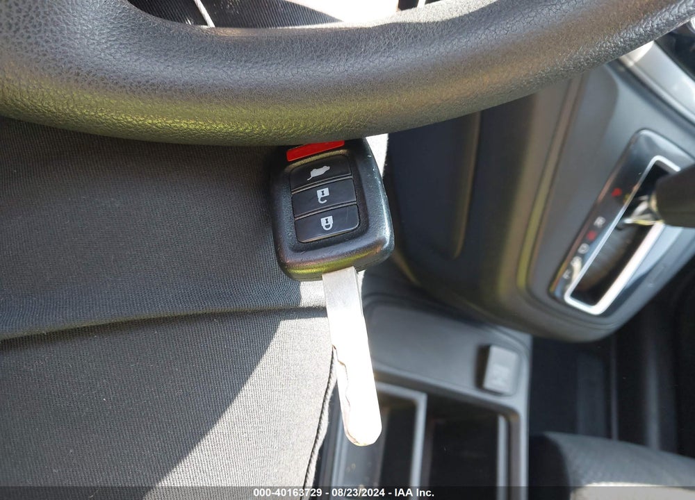 2015 HONDA CR-V VIN: 5J6RM4H31FL028568