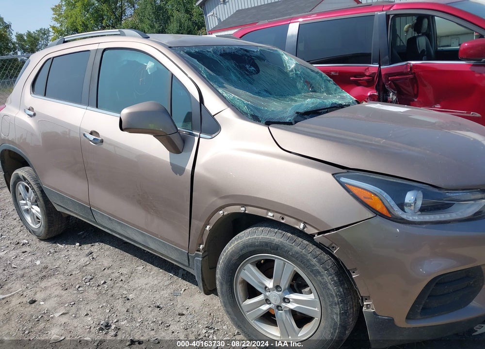2018 CHEVROLET TRAX LT VIN: 3GNCJPSB2JL417729