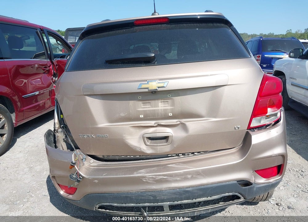 2018 CHEVROLET TRAX LT VIN: 3GNCJPSB2JL417729