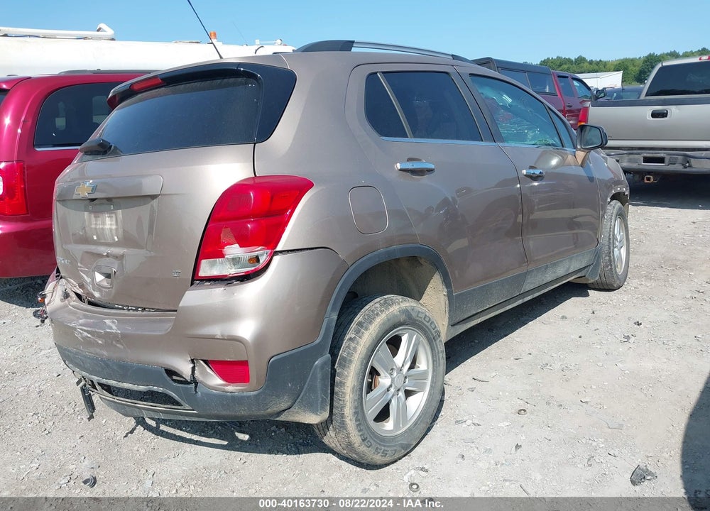 2018 CHEVROLET TRAX LT VIN: 3GNCJPSB2JL417729