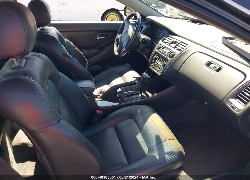 1998 HONDA ACCORD EX V6 VIN: 1HGCG2254WA026781