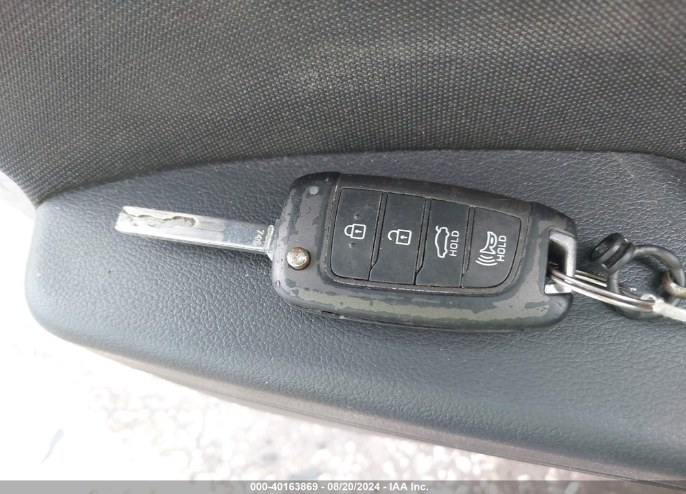 2019 HYUNDAI ACCENT SE VIN: 3KPC24A34KE064592