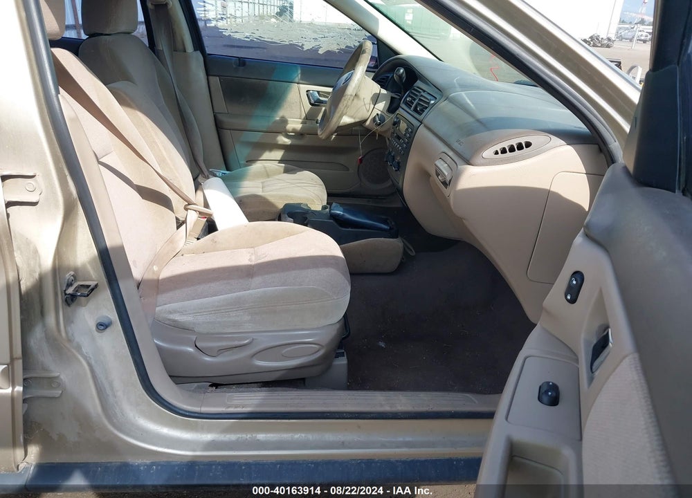 2000 FORD TAURUS SES VIN: 1FAFP5524YG140378
