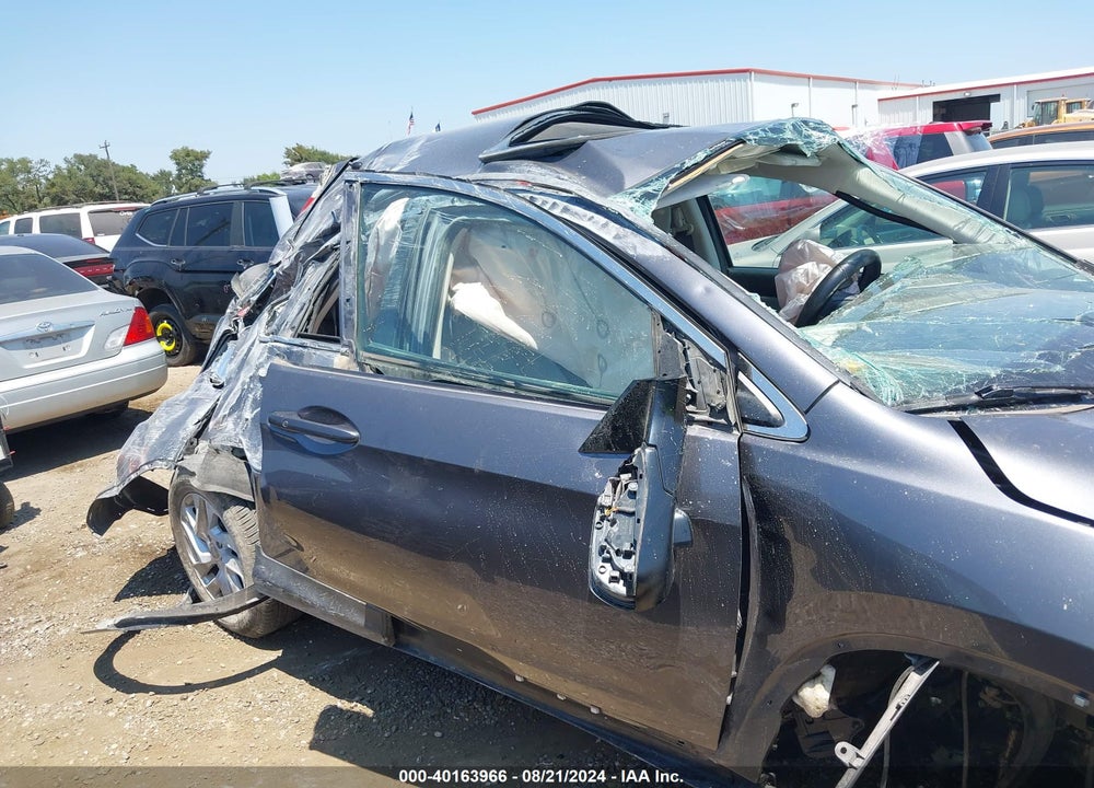 2015 HONDA CR-V EX VIN: 3CZRM3H52FG701229