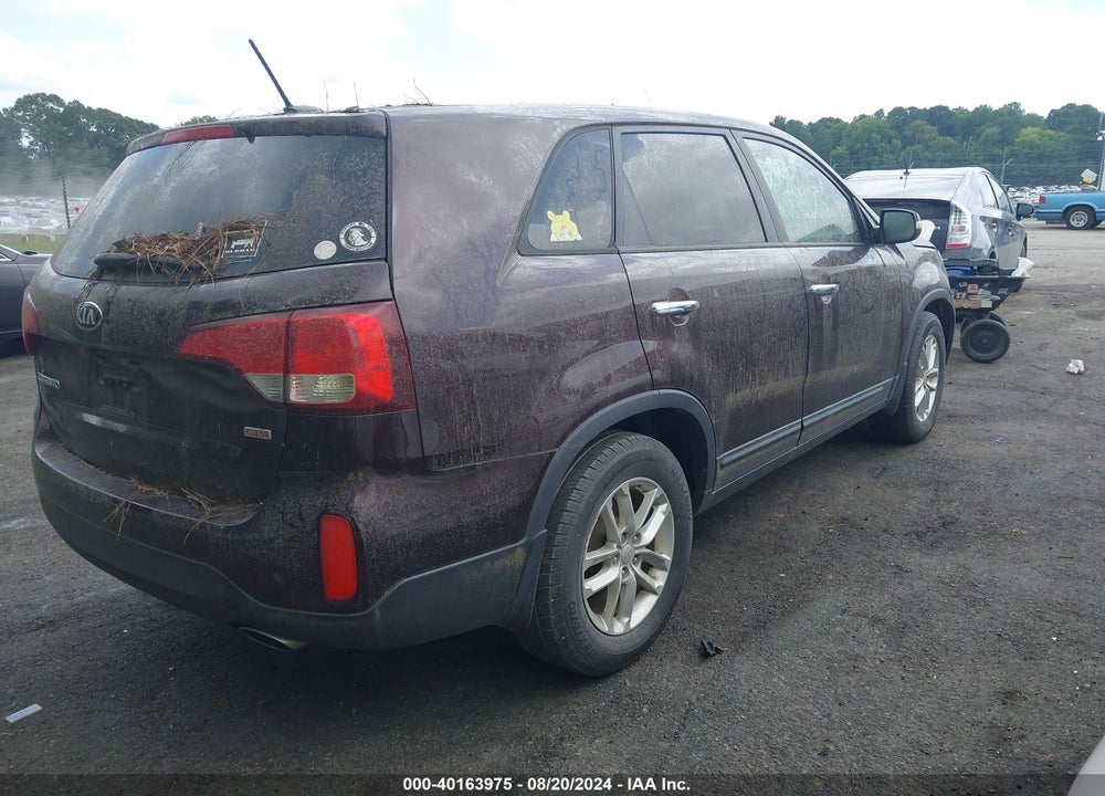 2015 KIA SORENTO LX VIN: 5XYKT3A6XFG640952