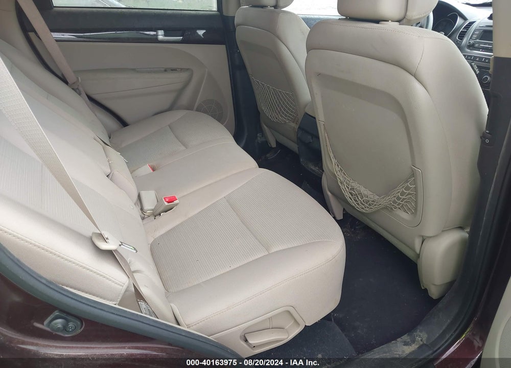 2015 KIA SORENTO LX VIN: 5XYKT3A6XFG640952
