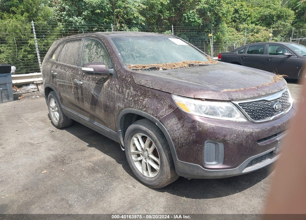 2015 KIA SORENTO LX VIN: 5XYKT3A6XFG640952