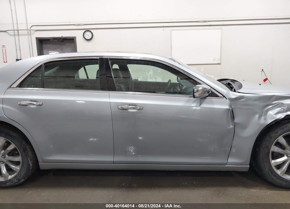 2017 CHRYSLER 300C 300C AWD VIN: 2C3CCAKG2HH648262