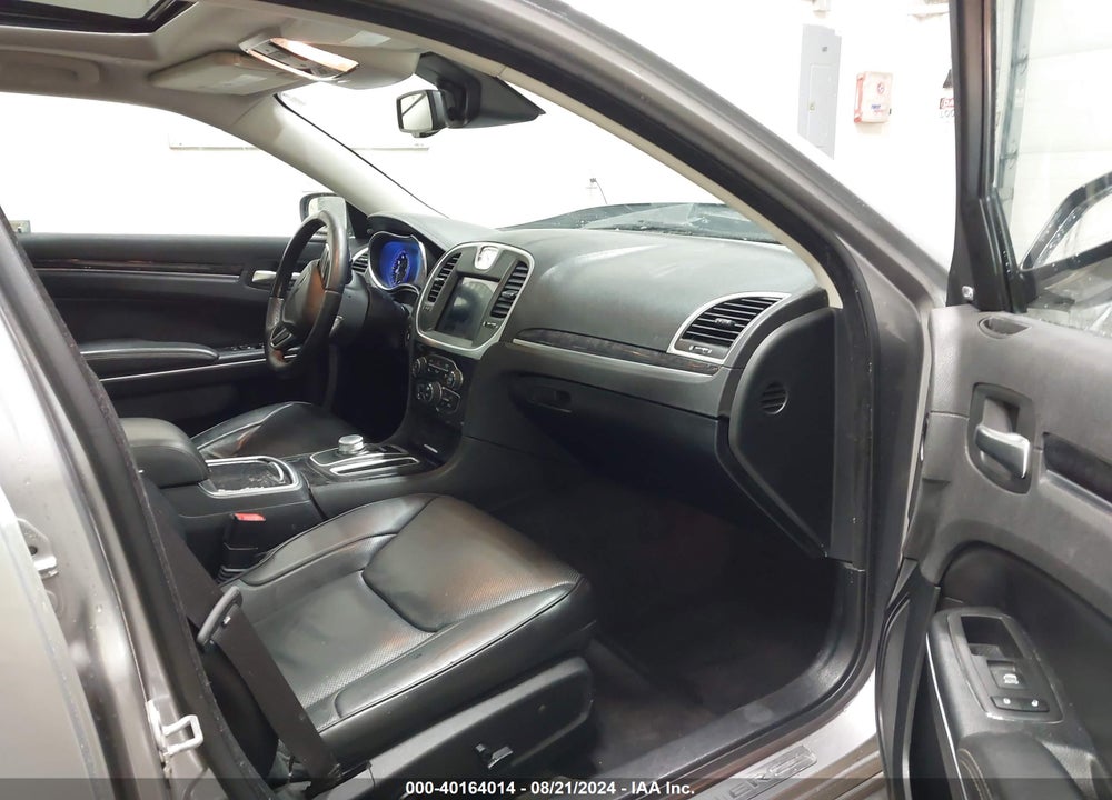 2017 CHRYSLER 300C 300C AWD VIN: 2C3CCAKG2HH648262