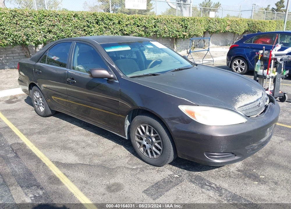 2003 TOYOTA CAMRY LE VIN: JTDBE32K330235863
