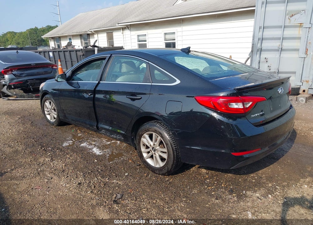2015 HYUNDAI SONATA SE VIN: 5NPE24AF7FH223349