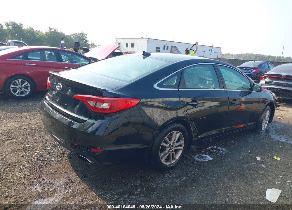 2015 HYUNDAI SONATA SE VIN: 5NPE24AF7FH223349