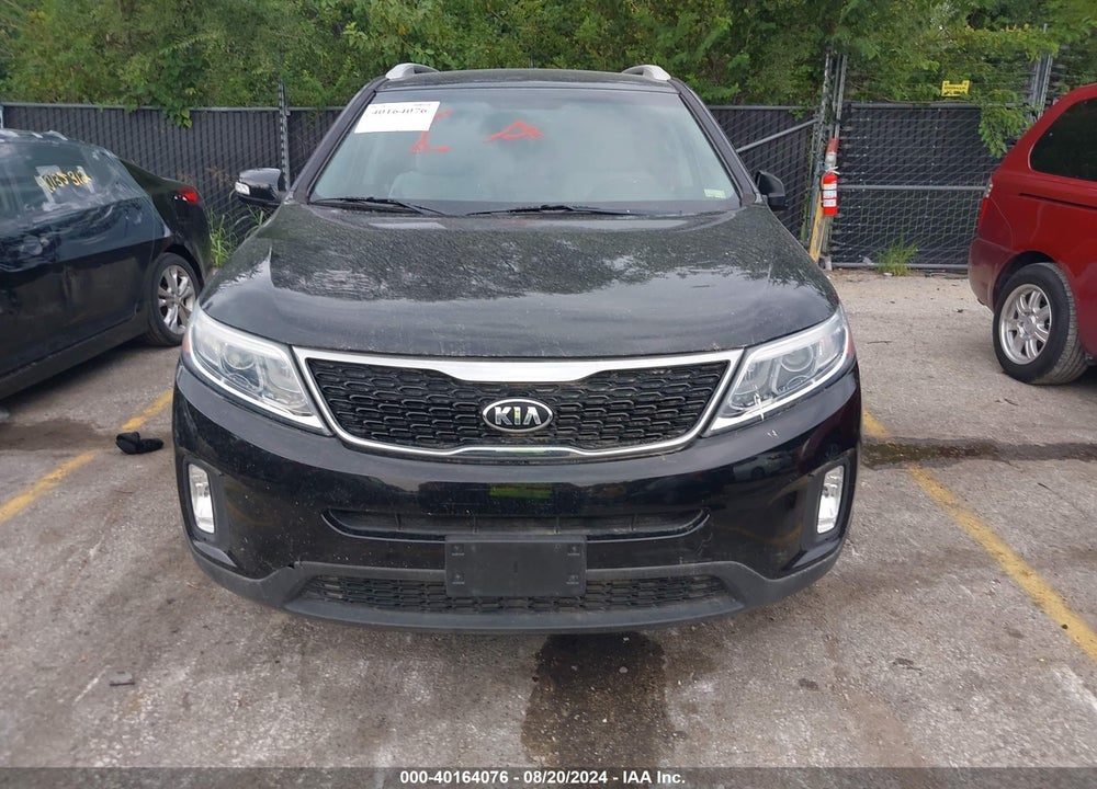 2015 KIA SORENTO LX V6 VIN: 5XYKTDA71FG611399