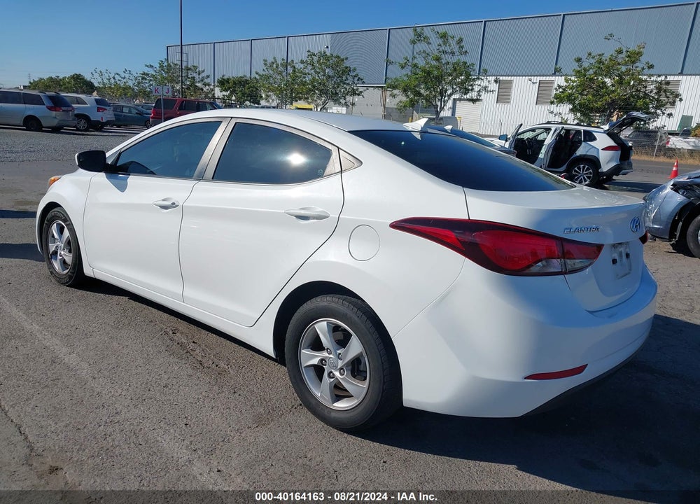 2014 HYUNDAI ELANTRA VIN: 5NPDH4AE2EH496845