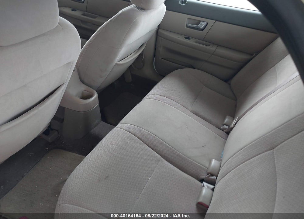 2000 FORD TAURUS LX VIN: 1FAFP52U1YA106519