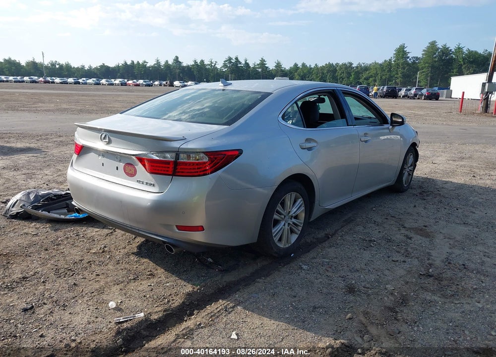 2013 LEXUS ES 350 VIN: JTHBK1GG2D2062794