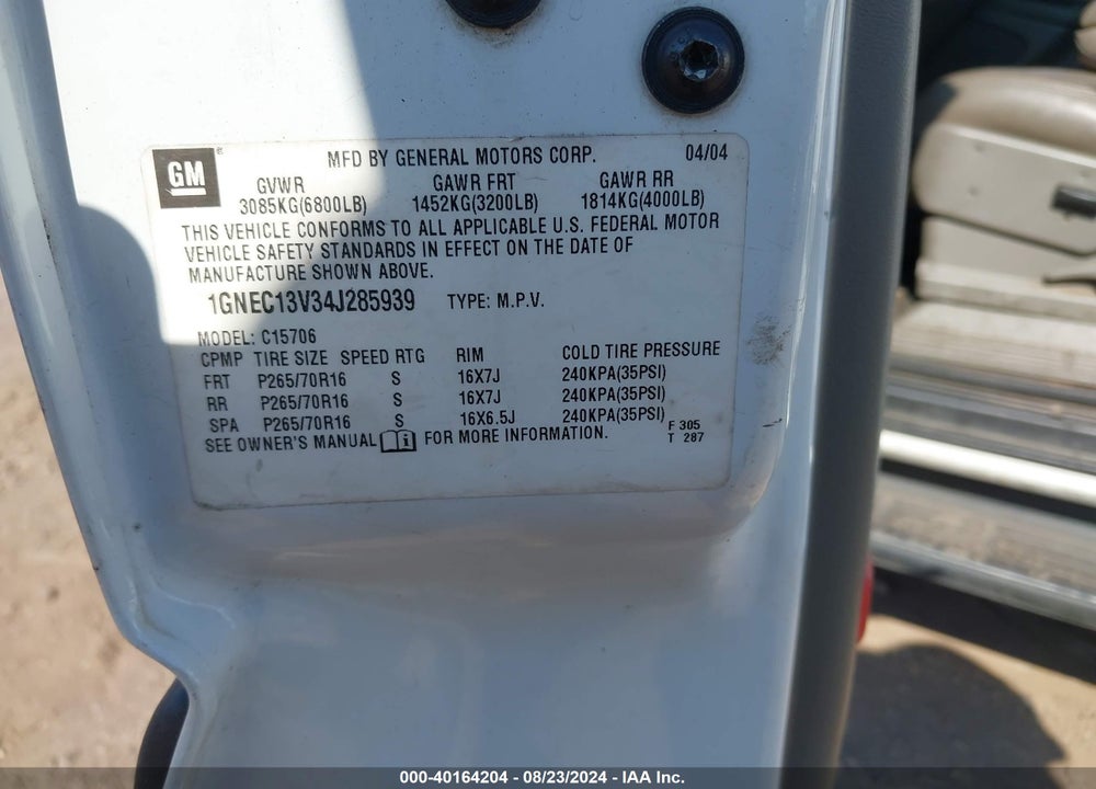 2004 CHEVROLET TAHOE LS VIN: 1GNEC13V34J285939