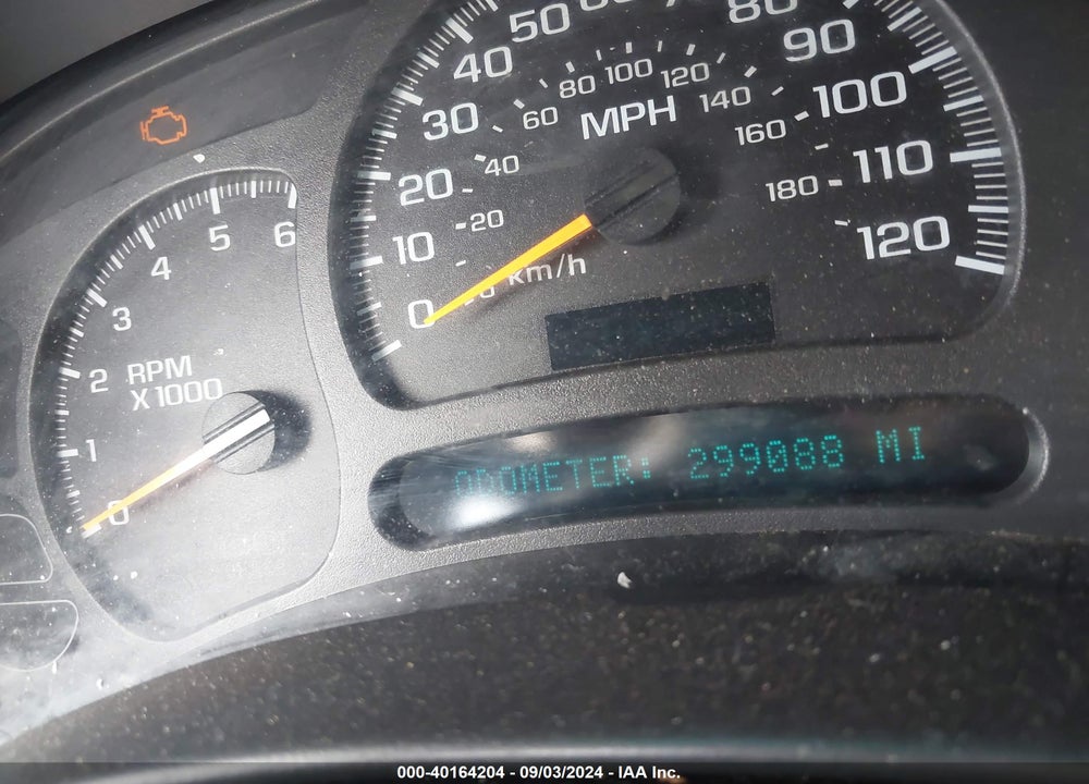 2004 CHEVROLET TAHOE LS VIN: 1GNEC13V34J285939