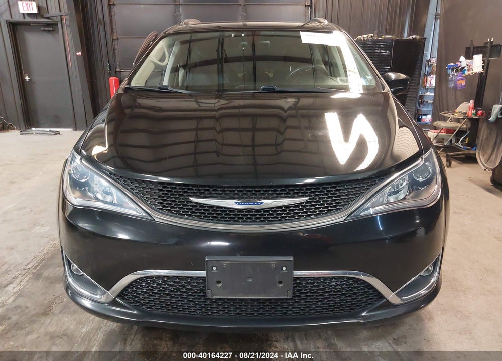 2019 CHRYSLER PACIFICA TOURING L VIN: 2C4RC1BG0KR532758