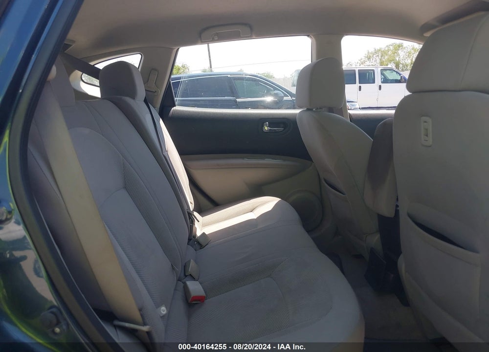 2014 NISSAN ROGUE SELECT S VIN: JN8AS5MT1EW608635