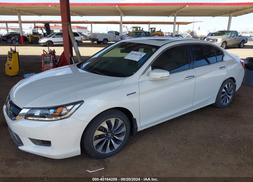 2015 HONDA ACCORD HYBRID EX-L VIN: 1HGCR6F51FA008282