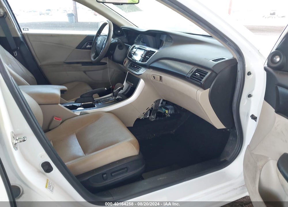 2015 HONDA ACCORD HYBRID EX-L VIN: 1HGCR6F51FA008282