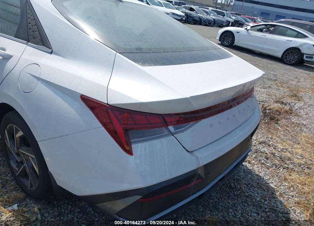 2024 HYUNDAI ELANTRA LIMITED VIN: KMHLP4DG2RU690407