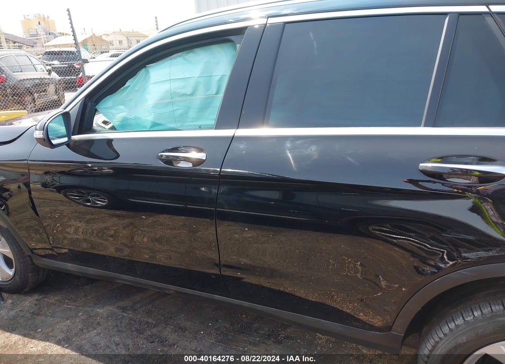 2018 MERCEDES-BENZ GLC 300 4MATIC VIN: WDC0G4KB1JV090243