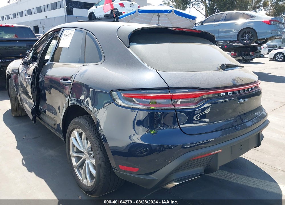 2022 PORSCHE MACAN VIN: WP1AA2A52NLB00192