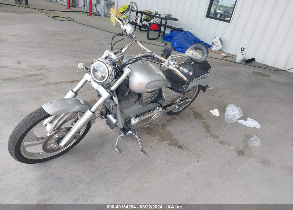 2003 VICTORY MOTORCYCLES VEGAS VIN: 5VPGB16D833003645